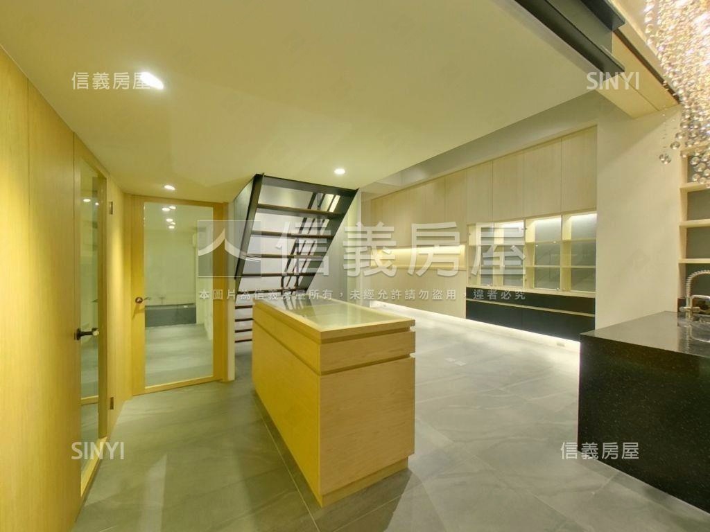 典藏家悅東京挑高店辦房屋室內格局與周邊環境