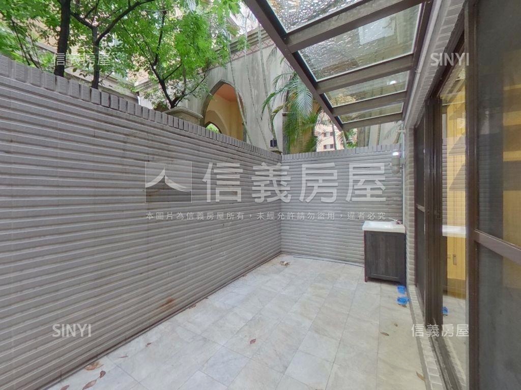 典藏家悅東京挑高店辦房屋室內格局與周邊環境