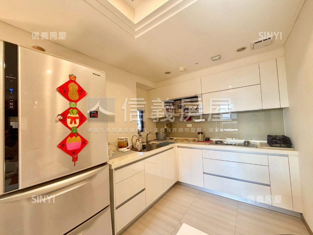 昇陽明三房車位露臺戶房屋室內格局與周邊環境