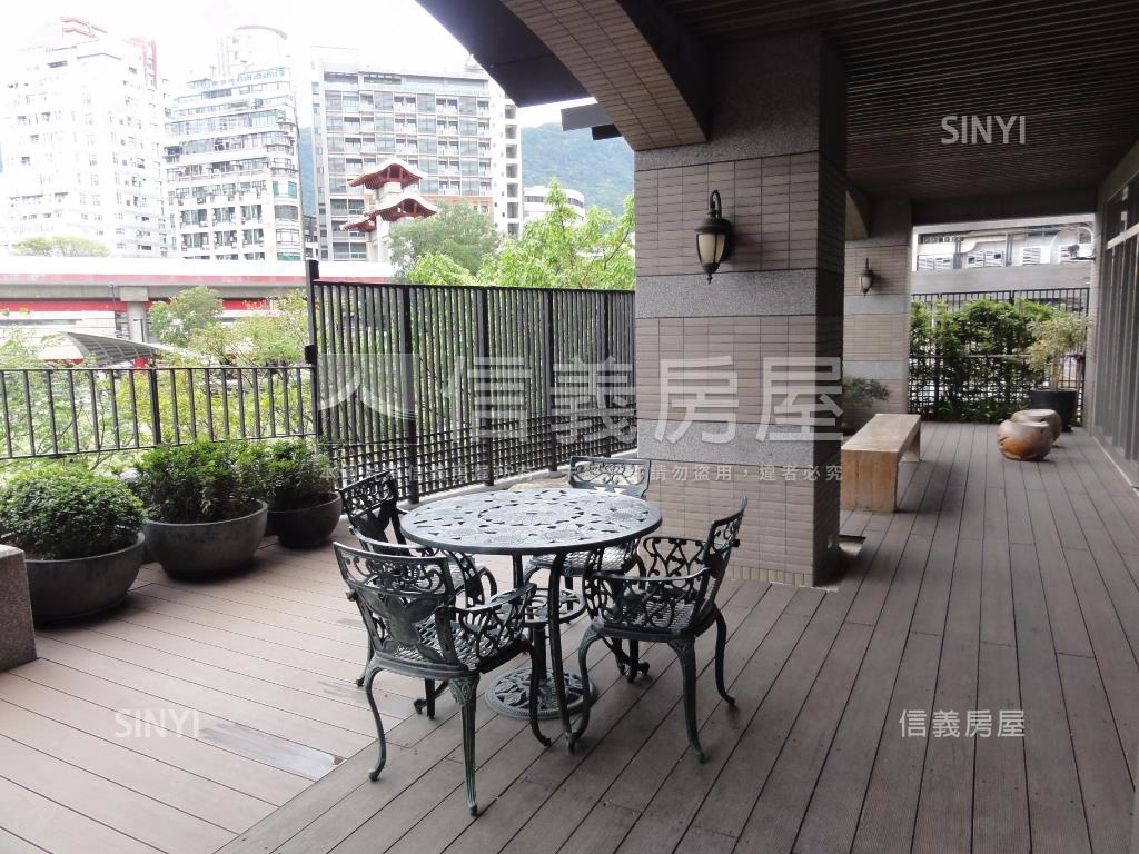 昇陽明三房車位露臺戶房屋室內格局與周邊環境