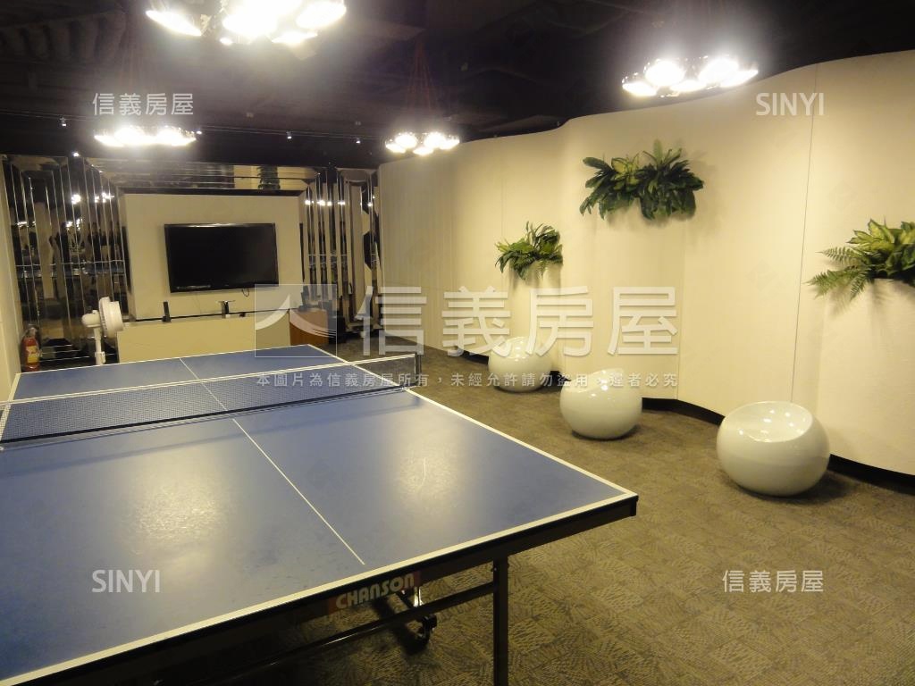 昇陽明三房車位露臺戶房屋室內格局與周邊環境