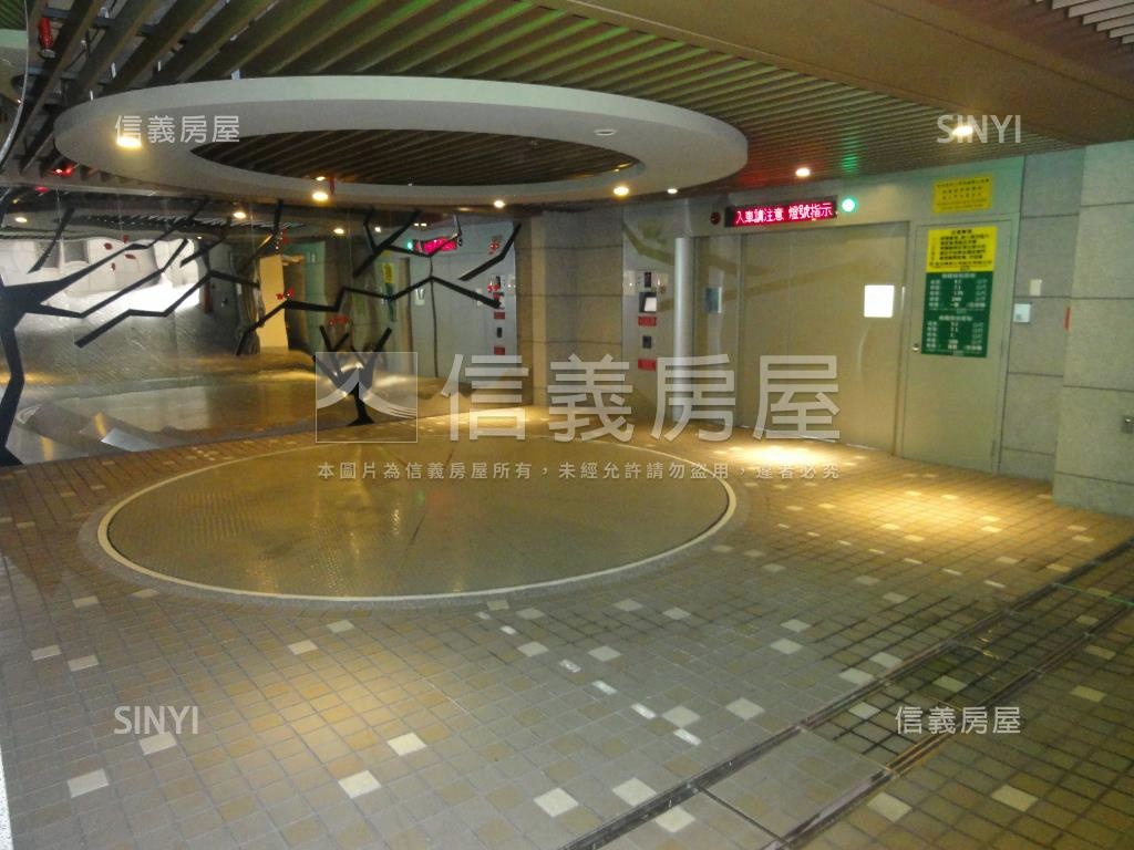 昇陽明三房車位露臺戶房屋室內格局與周邊環境