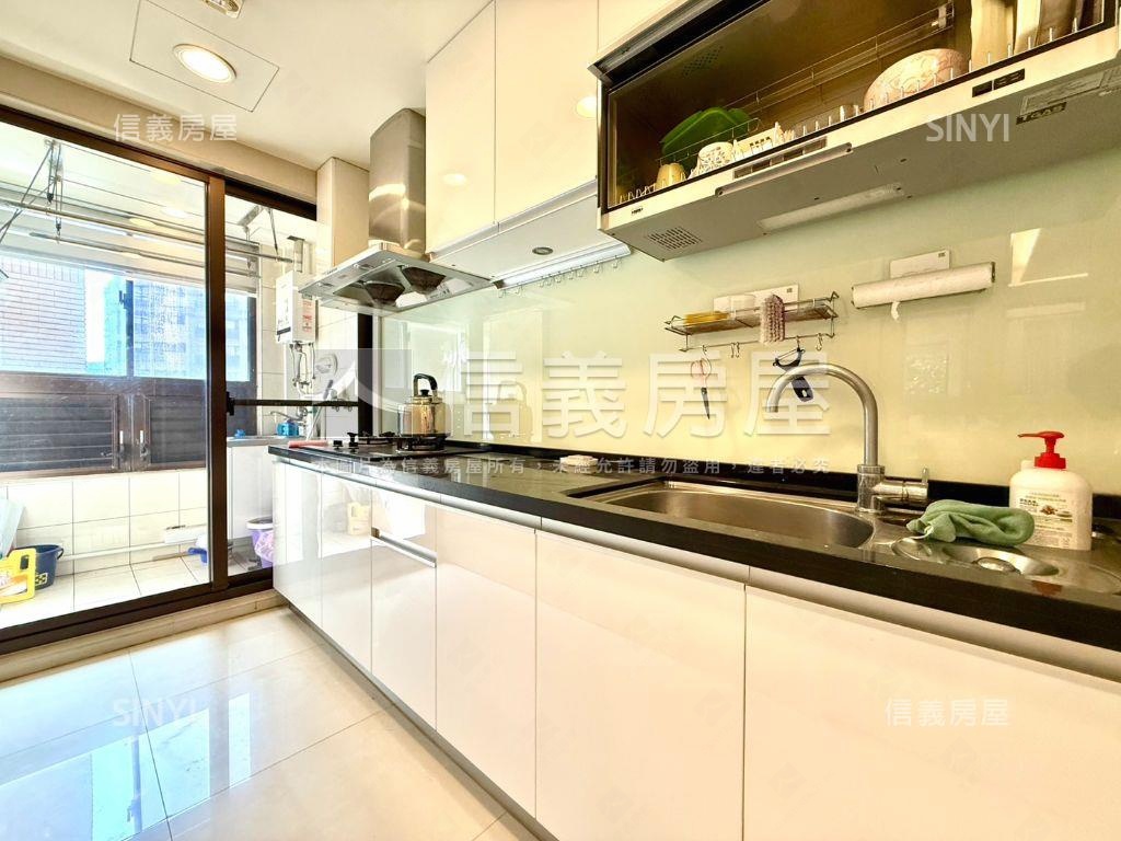 竹圍水世紀邊間２房房屋室內格局與周邊環境