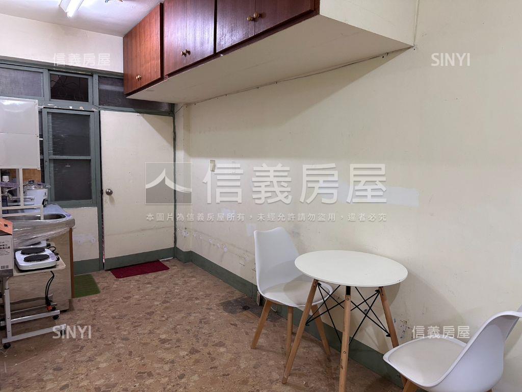 府中捷運免爬高小資首選房屋室內格局與周邊環境