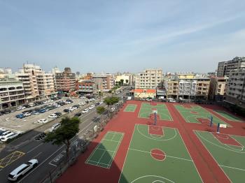 漁會旁需整理採光兩房