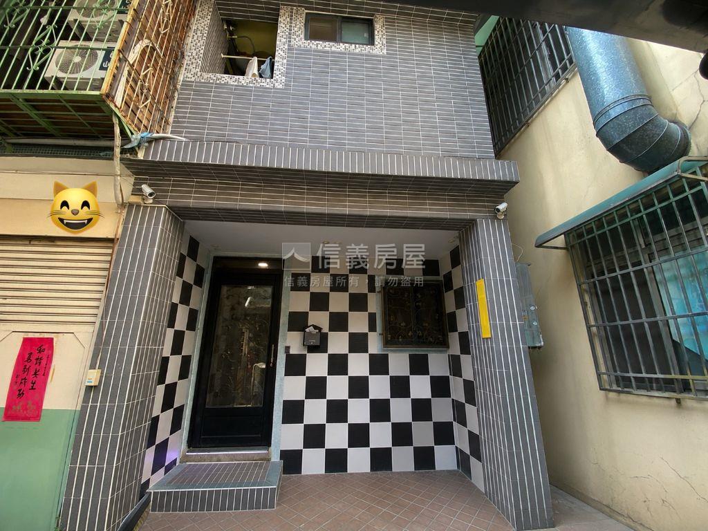 近中國醫投報佳透套房屋室內格局與周邊環境