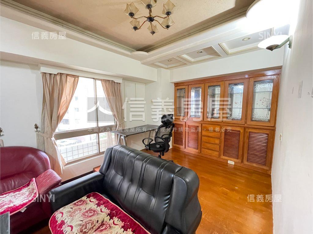 電通市二改一帶車位房屋室內格局與周邊環境