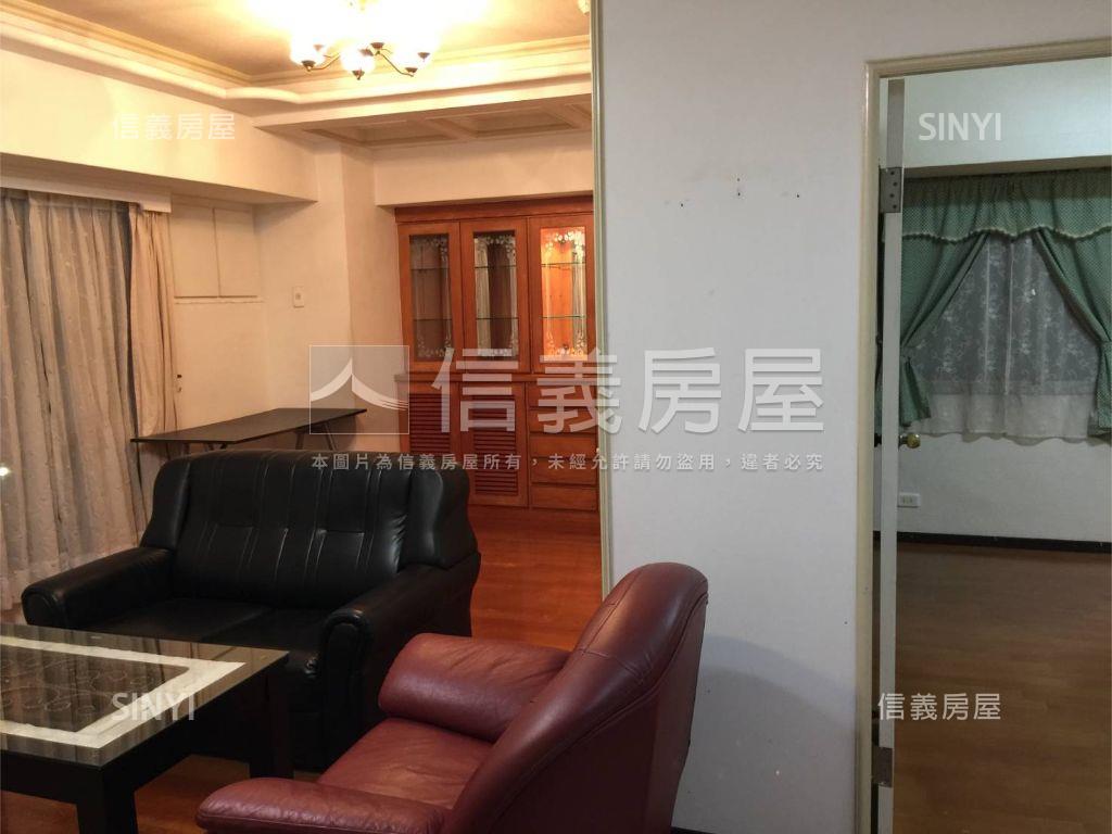 電通市大套房帶車位房屋室內格局與周邊環境