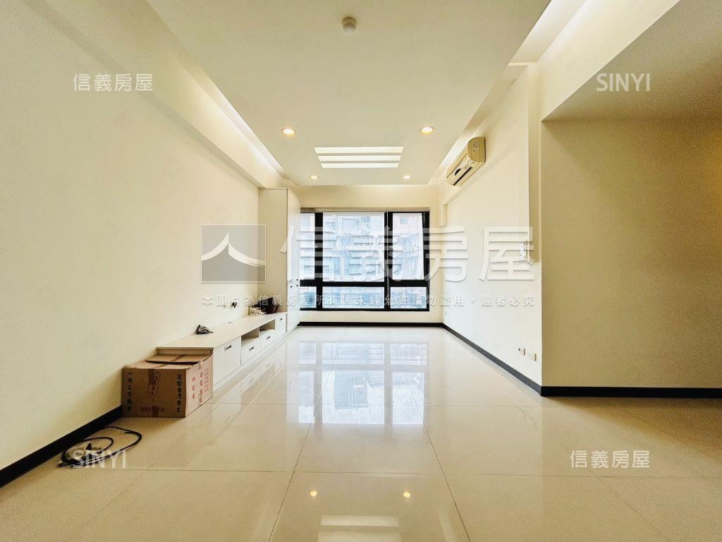 香榭麗舍三房雙車位房屋室內格局與周邊環境