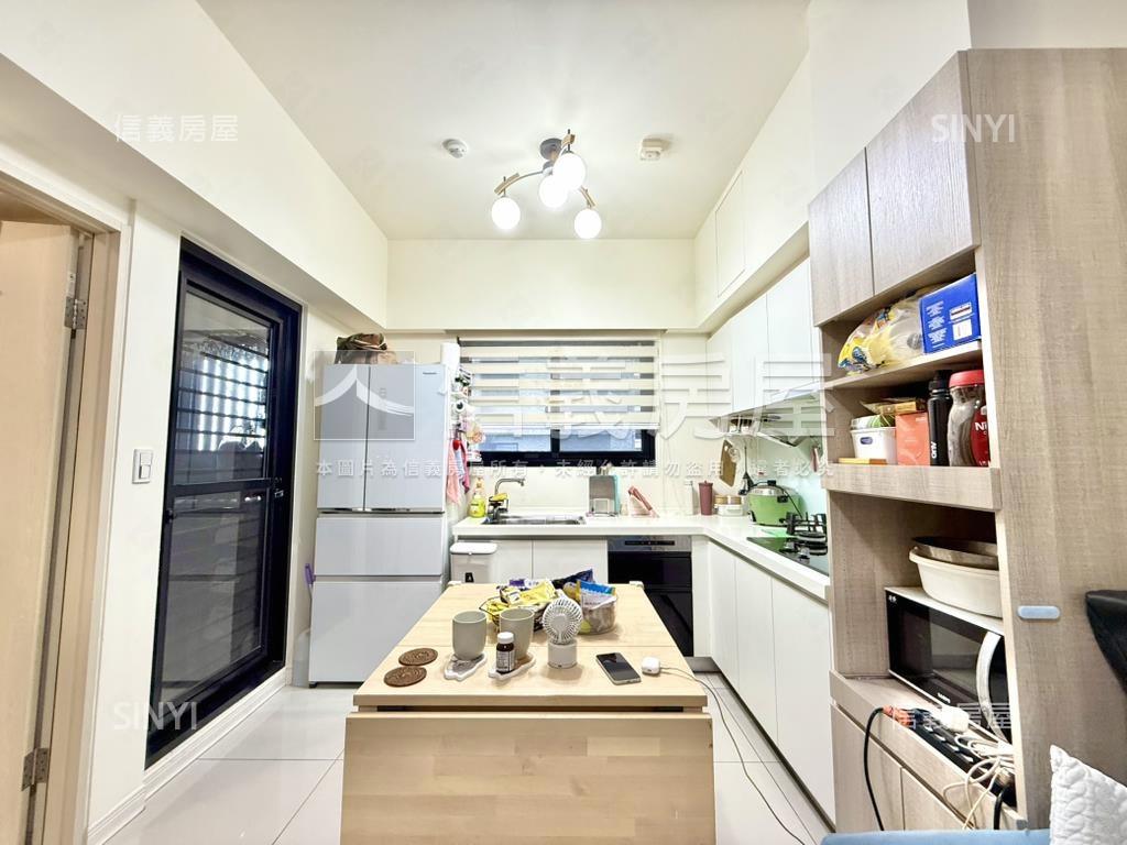 專任水公園舒適美屋房屋室內格局與周邊環境