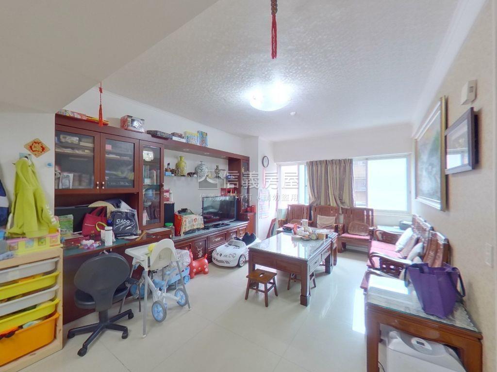 國泰名人後棟三房房屋室內格局與周邊環境