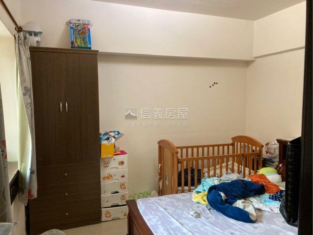 國泰名人後棟三房房屋室內格局與周邊環境