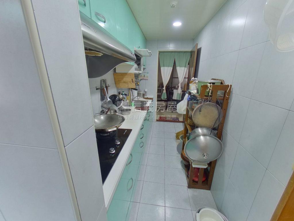 國泰名人後棟三房房屋室內格局與周邊環境
