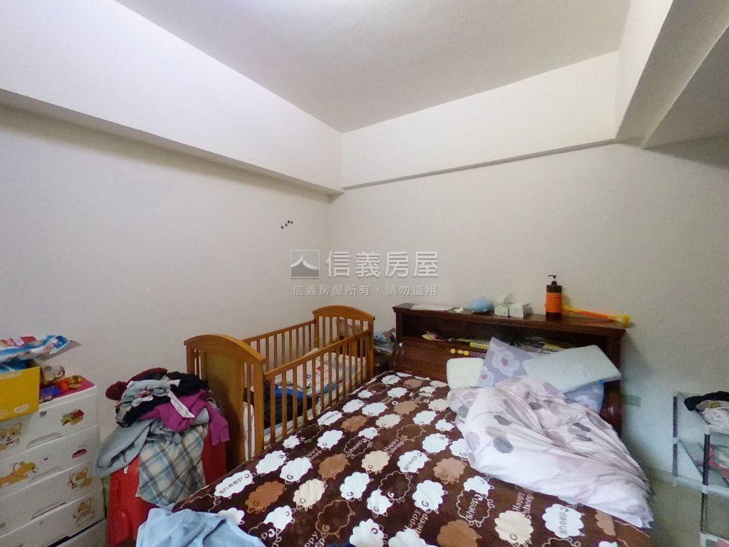 國泰名人後棟三房房屋室內格局與周邊環境
