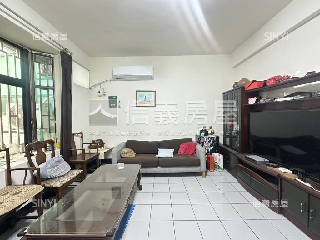 大樓價買安康透天房屋室內格局與周邊環境