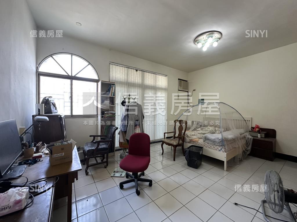 大樓價買安康透天房屋室內格局與周邊環境