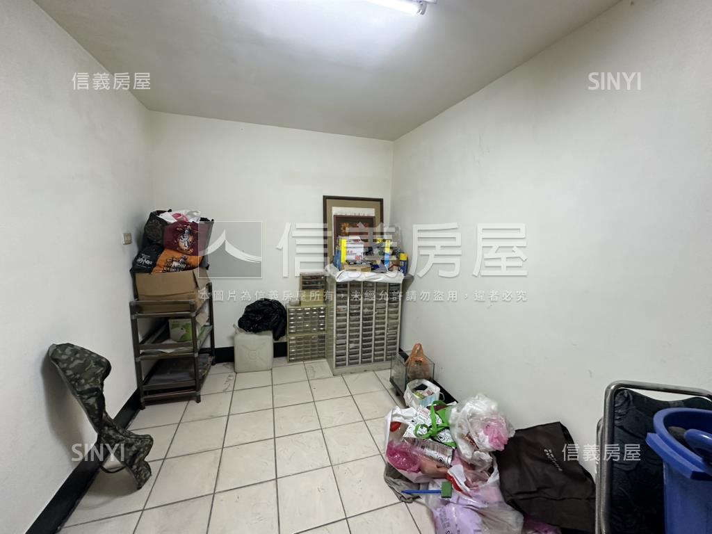 大樓價買安康透天房屋室內格局與周邊環境