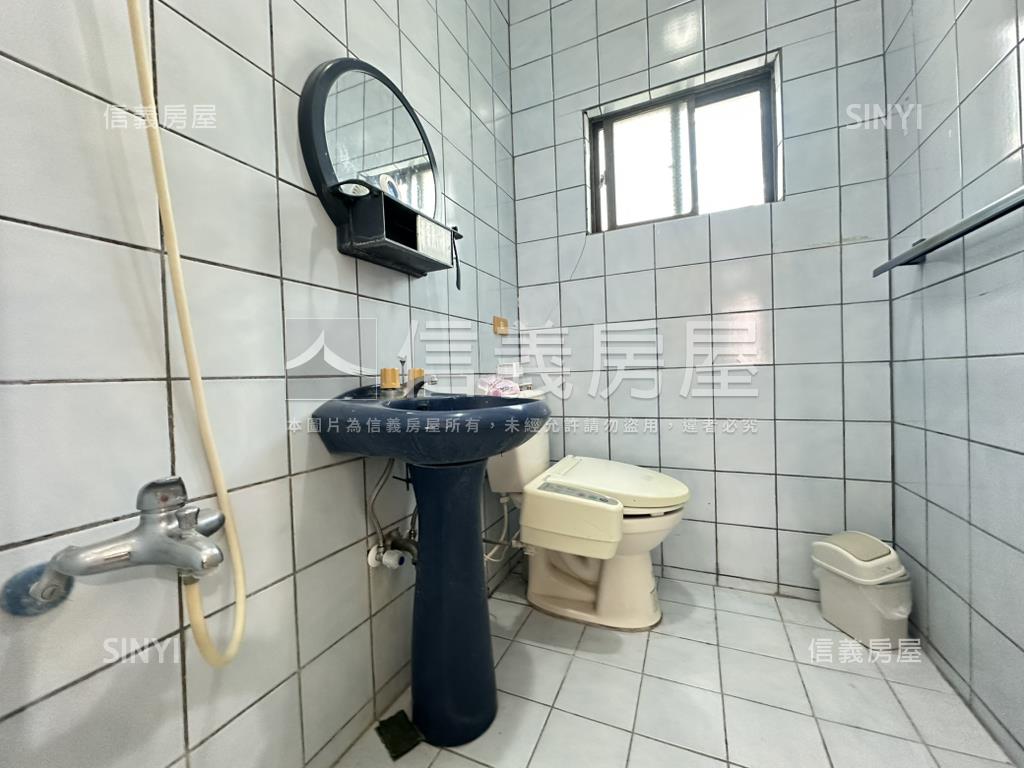 大樓價買安康透天房屋室內格局與周邊環境