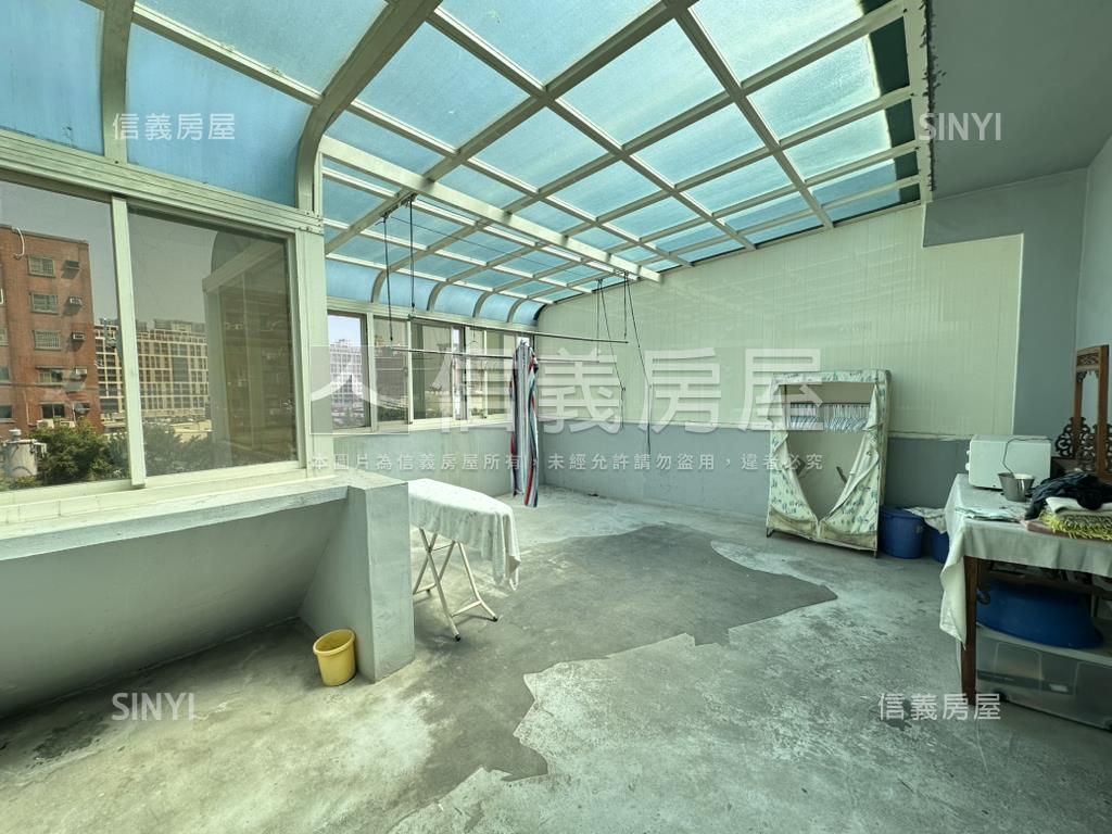 大樓價買安康透天房屋室內格局與周邊環境