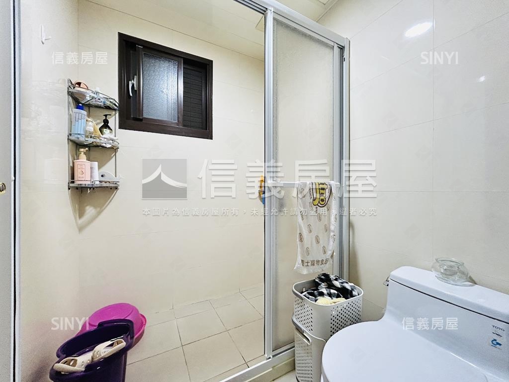 專任品悅豪邸。臻藏兩房房屋室內格局與周邊環境