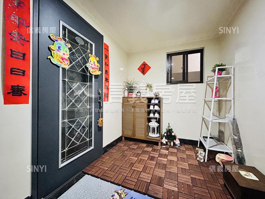 專任品悅豪邸。臻藏兩房房屋室內格局與周邊環境