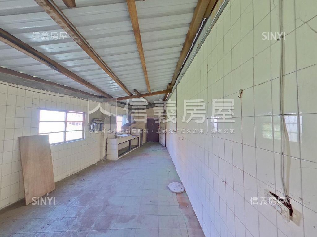 美寮路大角間房屋室內格局與周邊環境