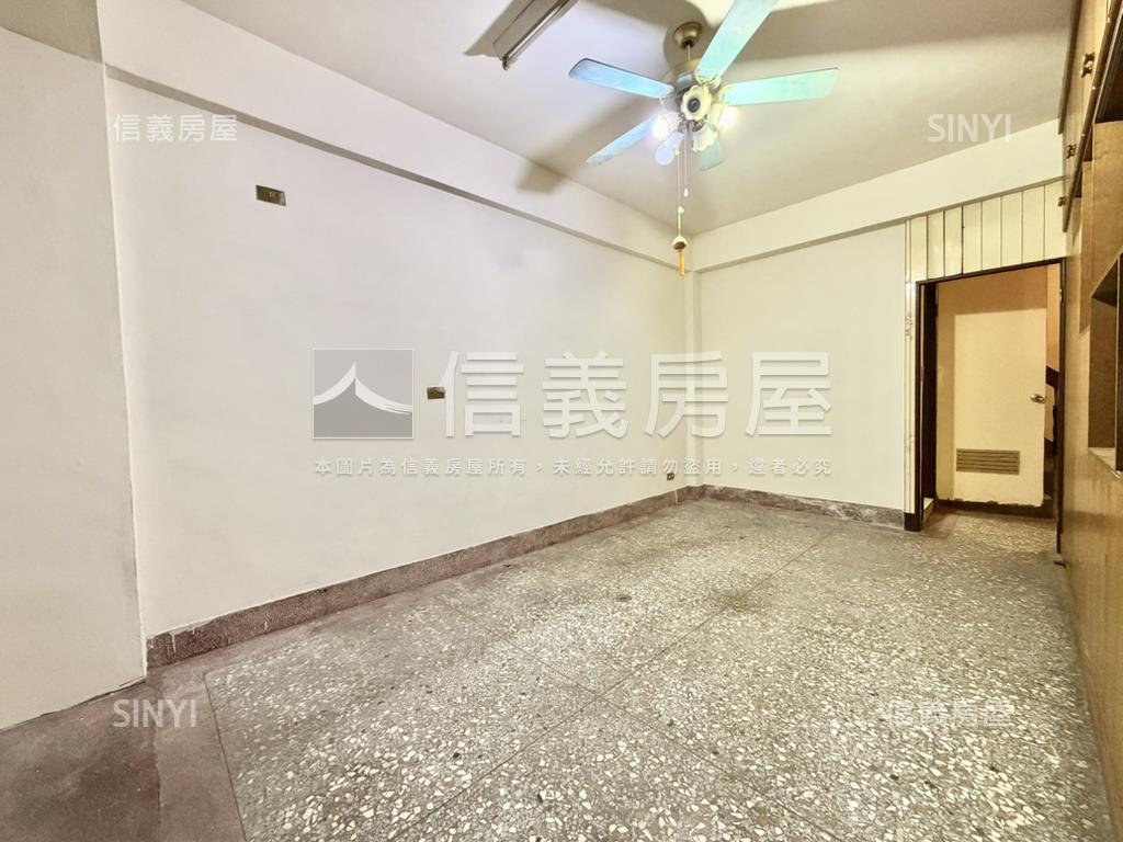 強！雙面臨路東光透天店面房屋室內格局與周邊環境