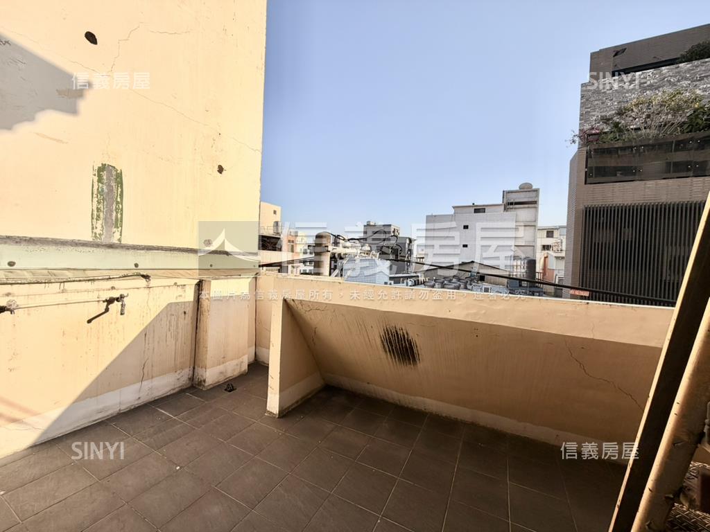 強！雙面臨路東光透天店面房屋室內格局與周邊環境