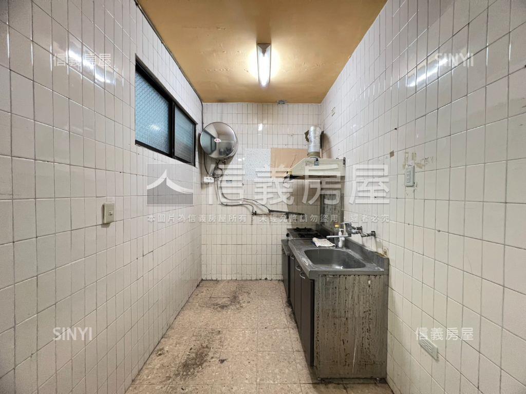 公益路三房公寓房屋室內格局與周邊環境