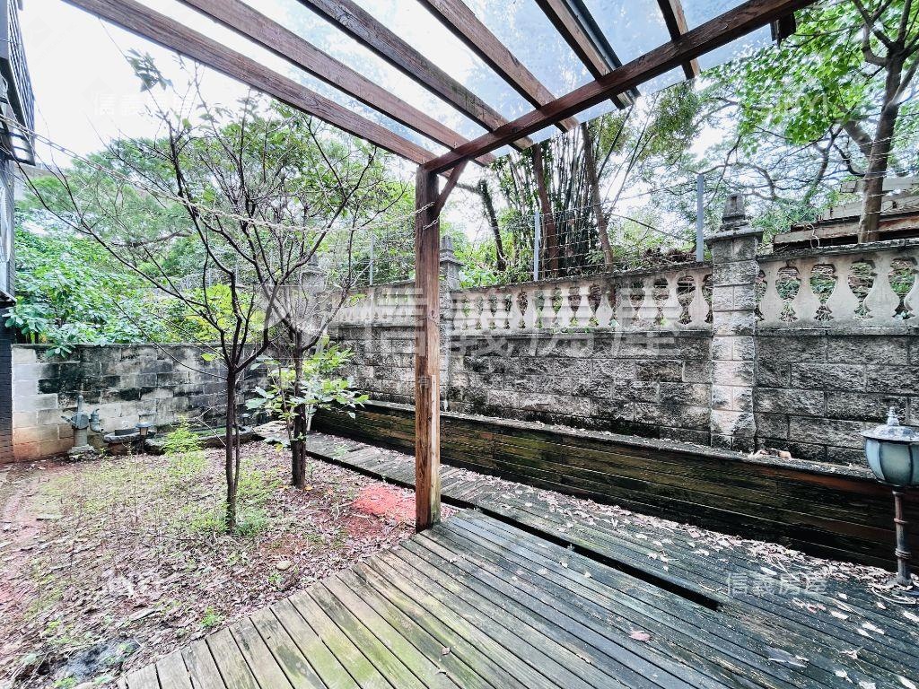 四季區三房車位庭院戶房屋室內格局與周邊環境