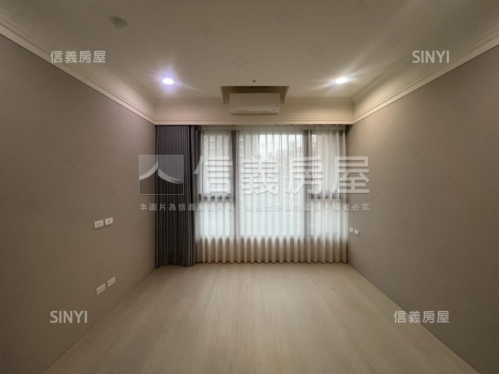 稀有耀東城四房車位房屋室內格局與周邊環境