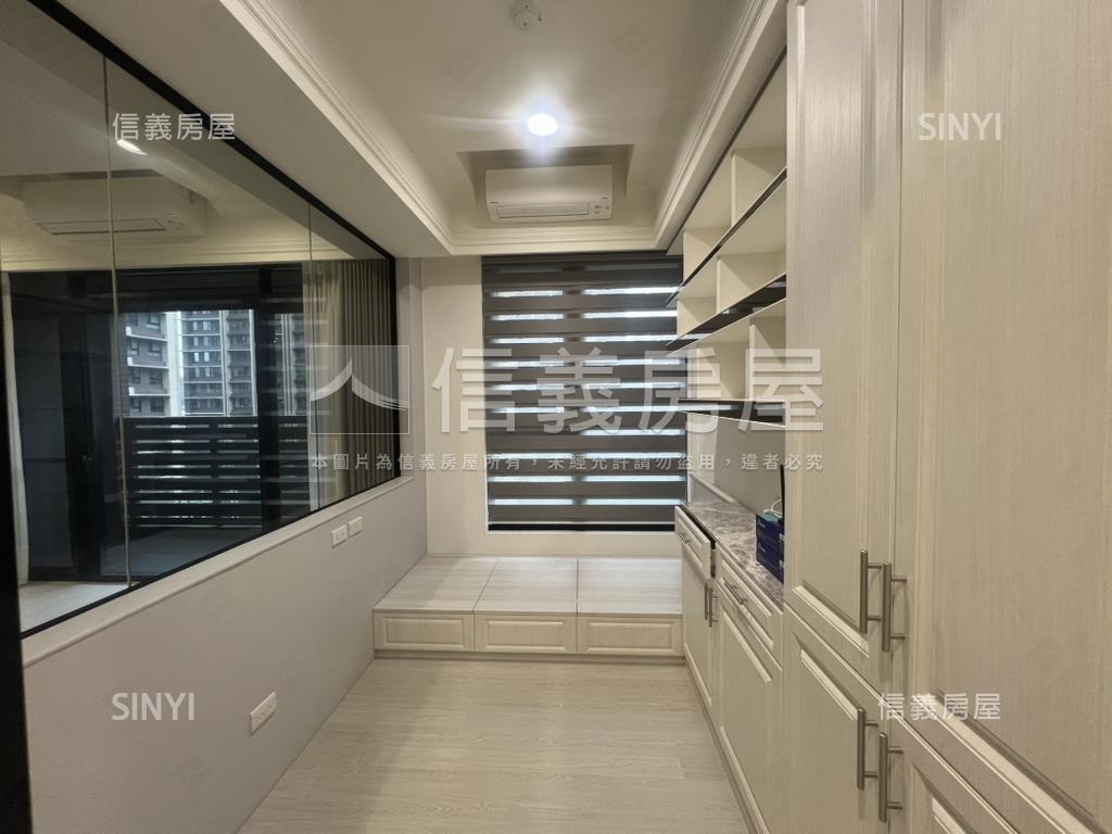稀有耀東城四房車位房屋室內格局與周邊環境