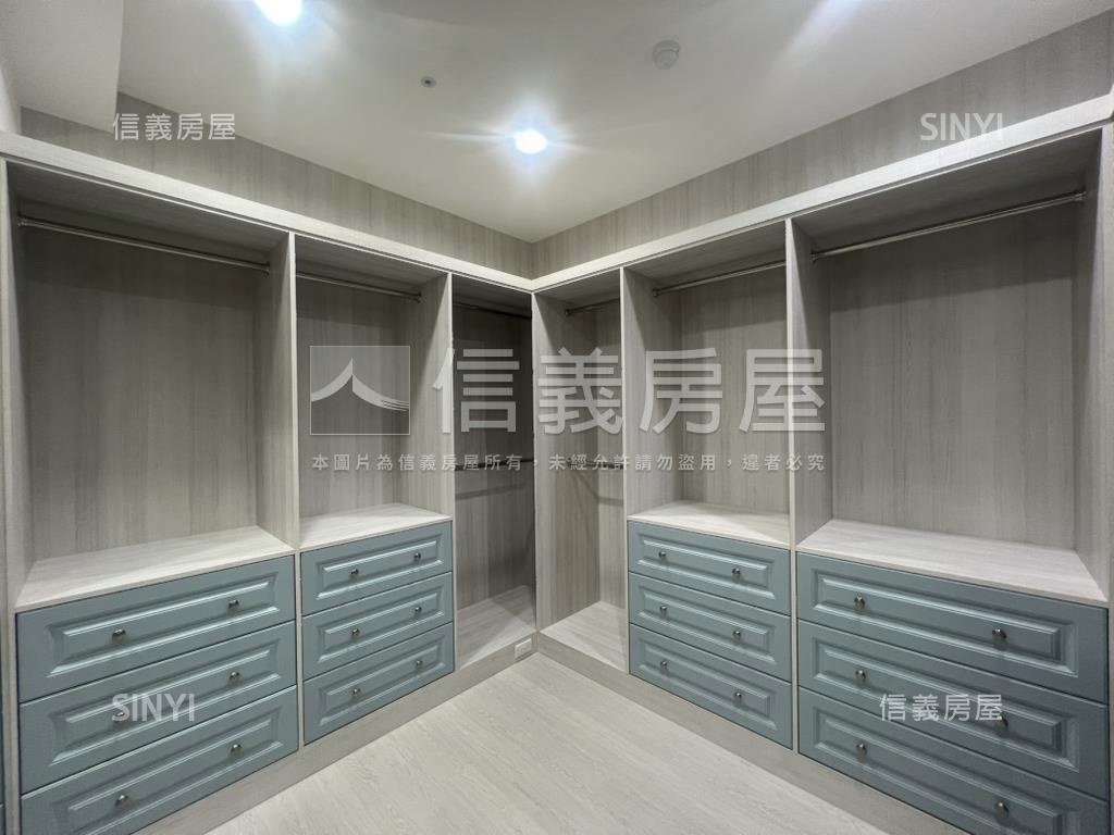 稀有耀東城四房車位房屋室內格局與周邊環境