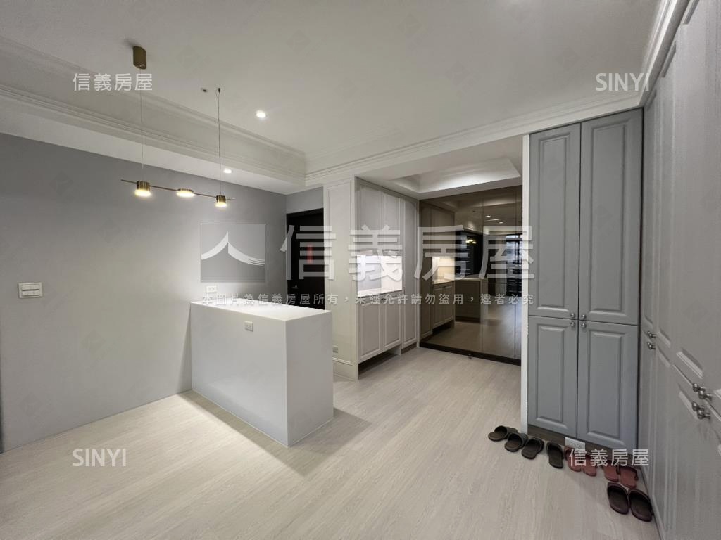 稀有耀東城四房車位房屋室內格局與周邊環境