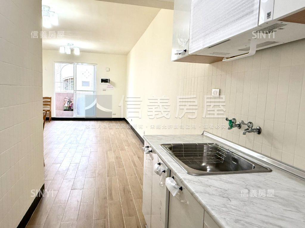 近美術館屋況美低總價三房房屋室內格局與周邊環境
