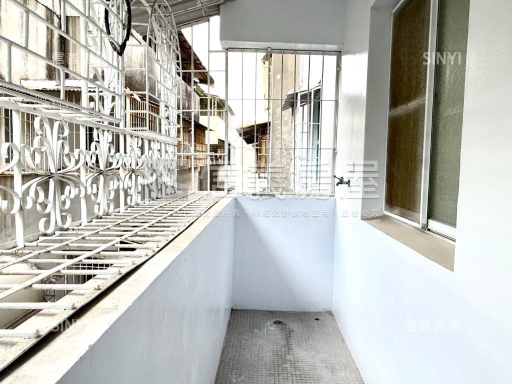 近美術館屋況美低總價三房房屋室內格局與周邊環境