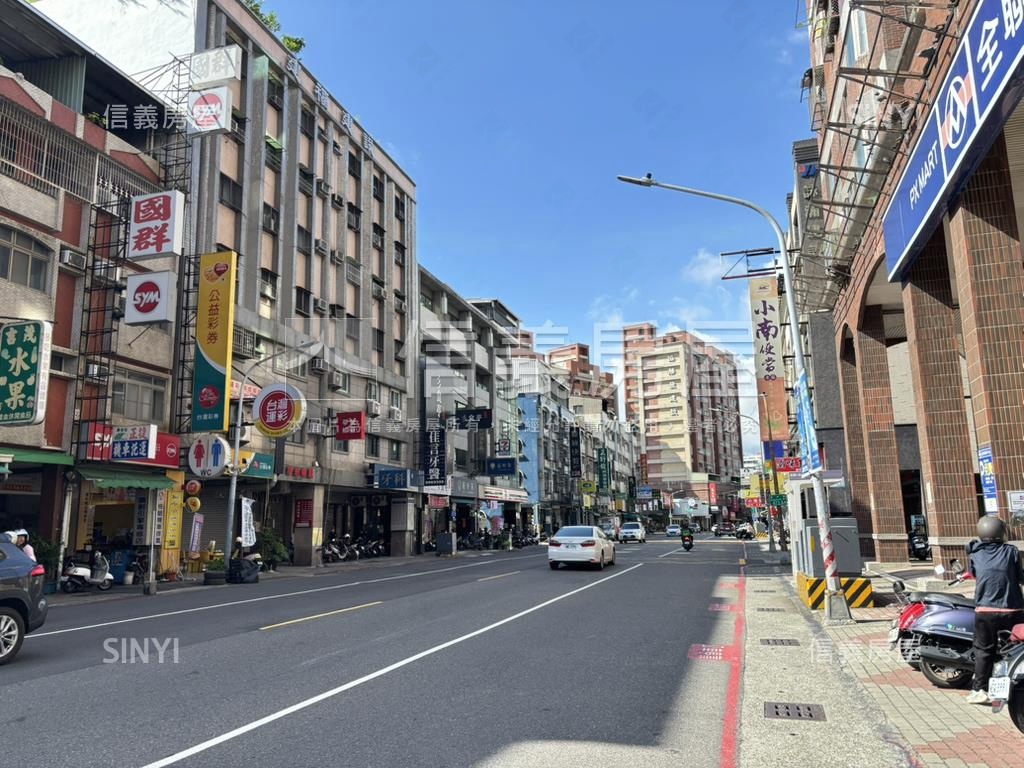 文藻鼎中商圈超值大三房房屋室內格局與周邊環境