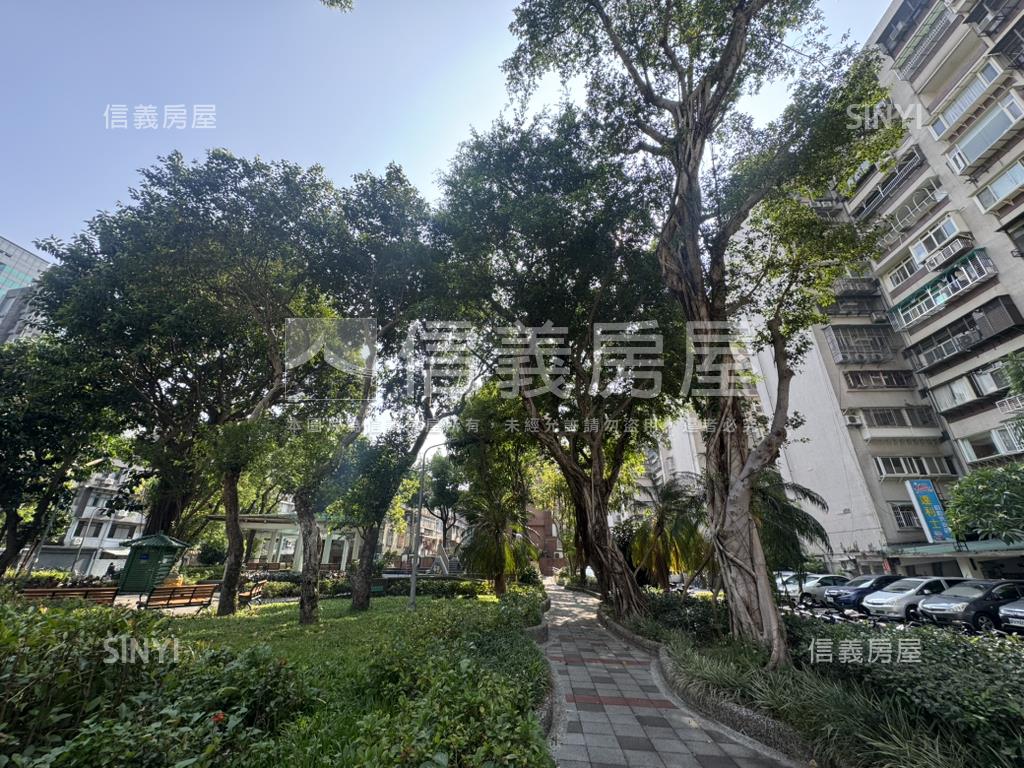 忠駝美裝潢三房房屋室內格局與周邊環境