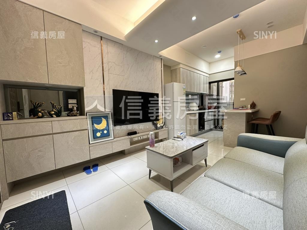 新航棧２房雙衛車位房屋室內格局與周邊環境