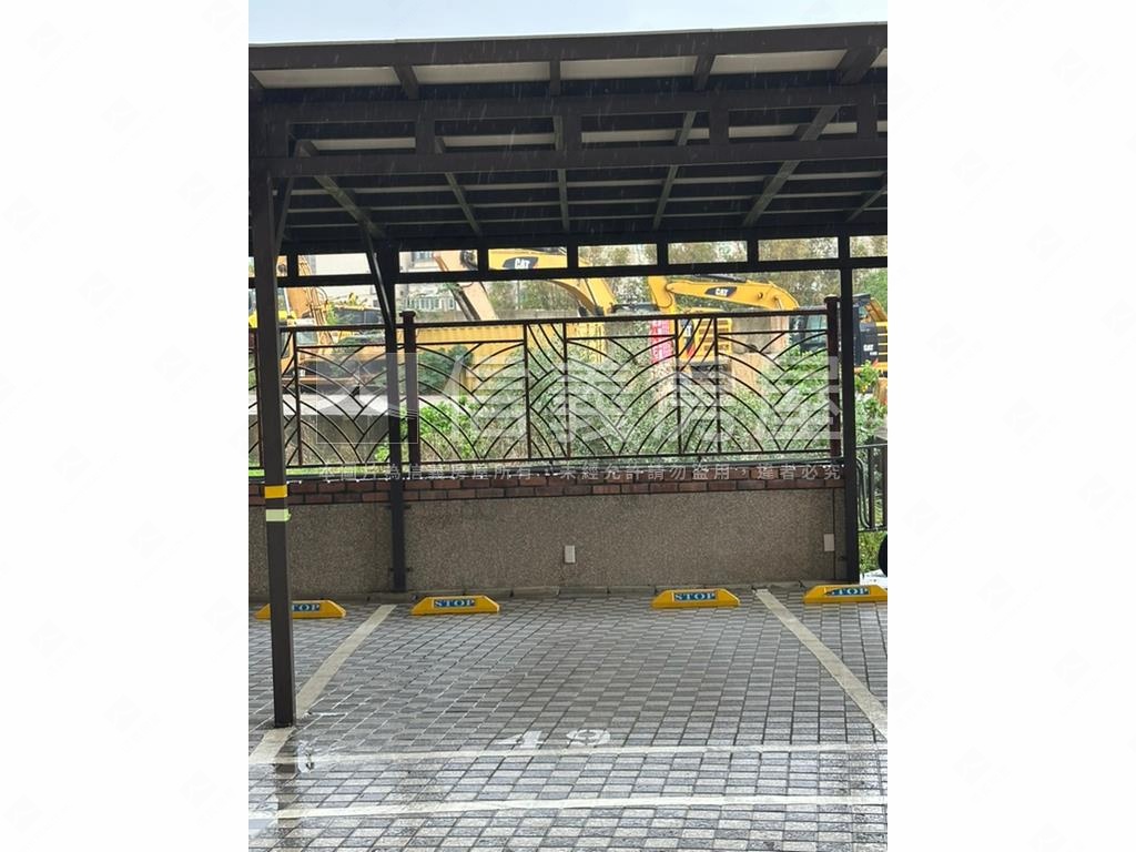 新航棧２房雙衛車位房屋室內格局與周邊環境