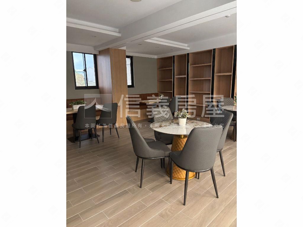 新航棧２房雙衛車位房屋室內格局與周邊環境