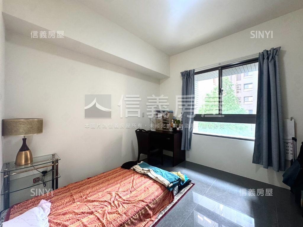 １２期雅砌三房三衛雙車位房屋室內格局與周邊環境