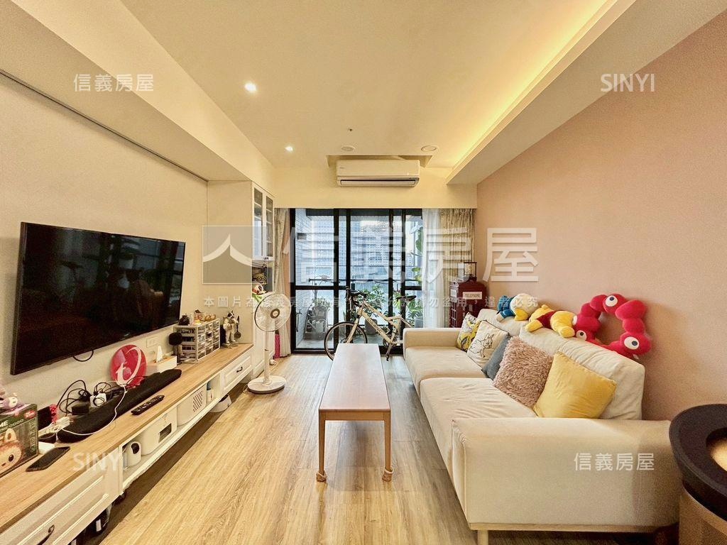 專任雙學苑高樓西南大三房房屋室內格局與周邊環境