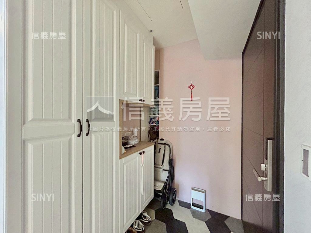 專任雙學苑高樓西南大三房房屋室內格局與周邊環境