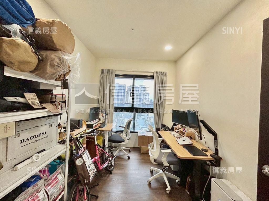 專任雙學苑高樓西南大三房房屋室內格局與周邊環境