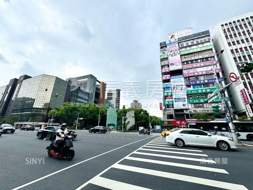 主推★太平洋電梯次頂樓房屋室內格局與周邊環境