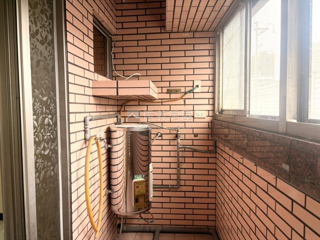 中和花園廣場小資宅房屋室內格局與周邊環境