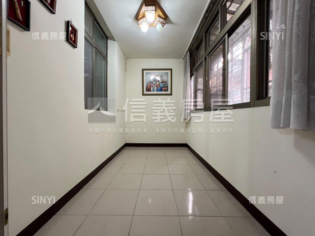 森呼吸｜公園旁方正二樓房屋室內格局與周邊環境