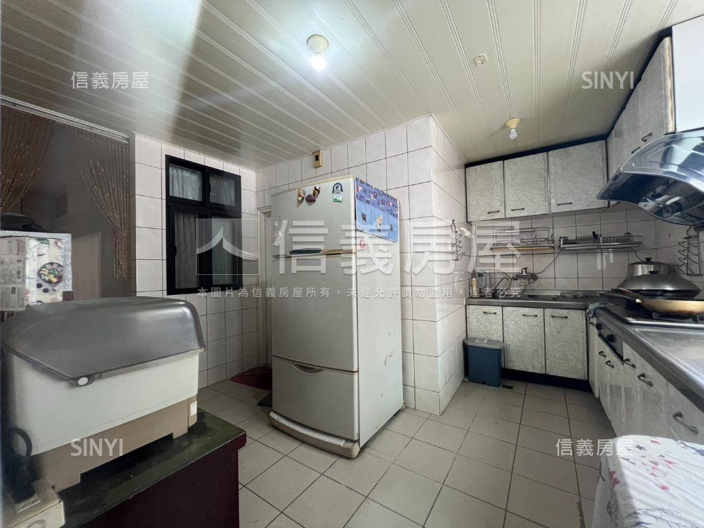 森呼吸｜公園旁方正二樓房屋室內格局與周邊環境