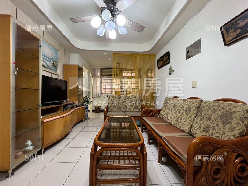 森呼吸｜公園旁方正二樓房屋室內格局與周邊環境